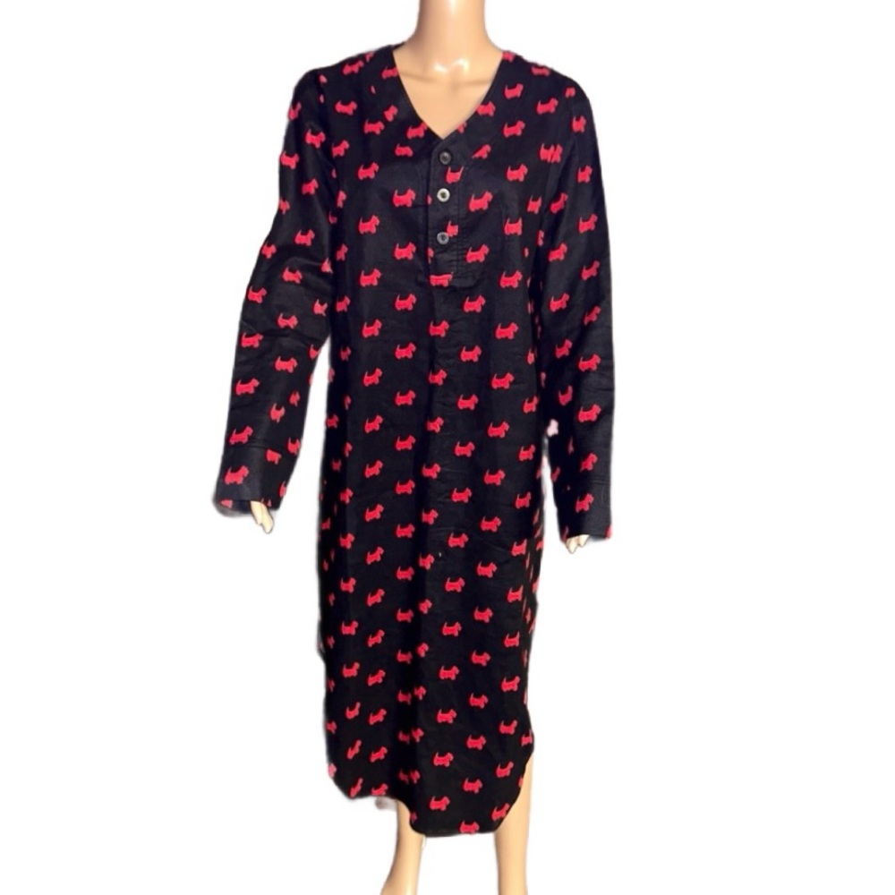 Red Dog Saloon (Alaska) ~ Vtg ~ One Size ~ Black W/Red Dog Design Pajama Top~New